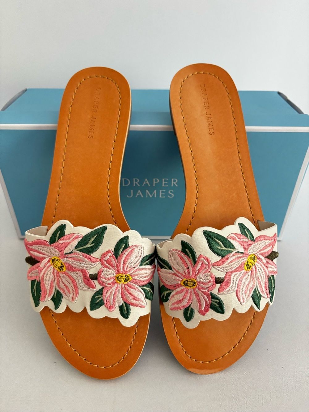 Draper James Flora Floral Embroidered Slide Sandals White Size 8.5 NIB